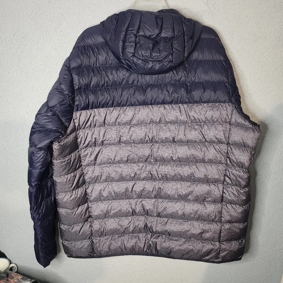 Eddie Bauer Navy and Gray Packable Down Puffer Jacket - Picture 4 of 5